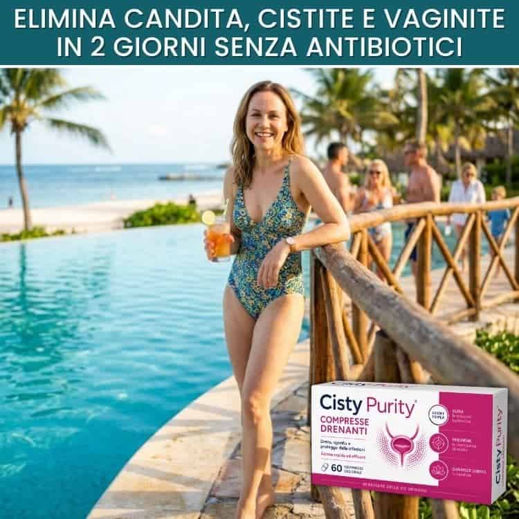 Donna felice in piscina con prodotto drenante cistite in primo piano.